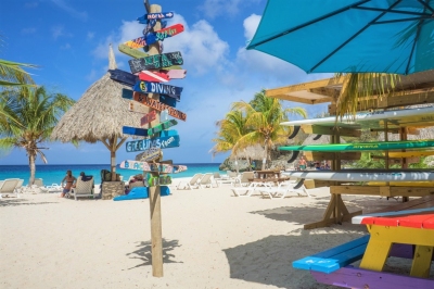 Beach Life auf Curacao (Public Domain | Pixabay)  Public Domain 
Información sobre la licencia en 'Verificación de las fuentes de la imagen'